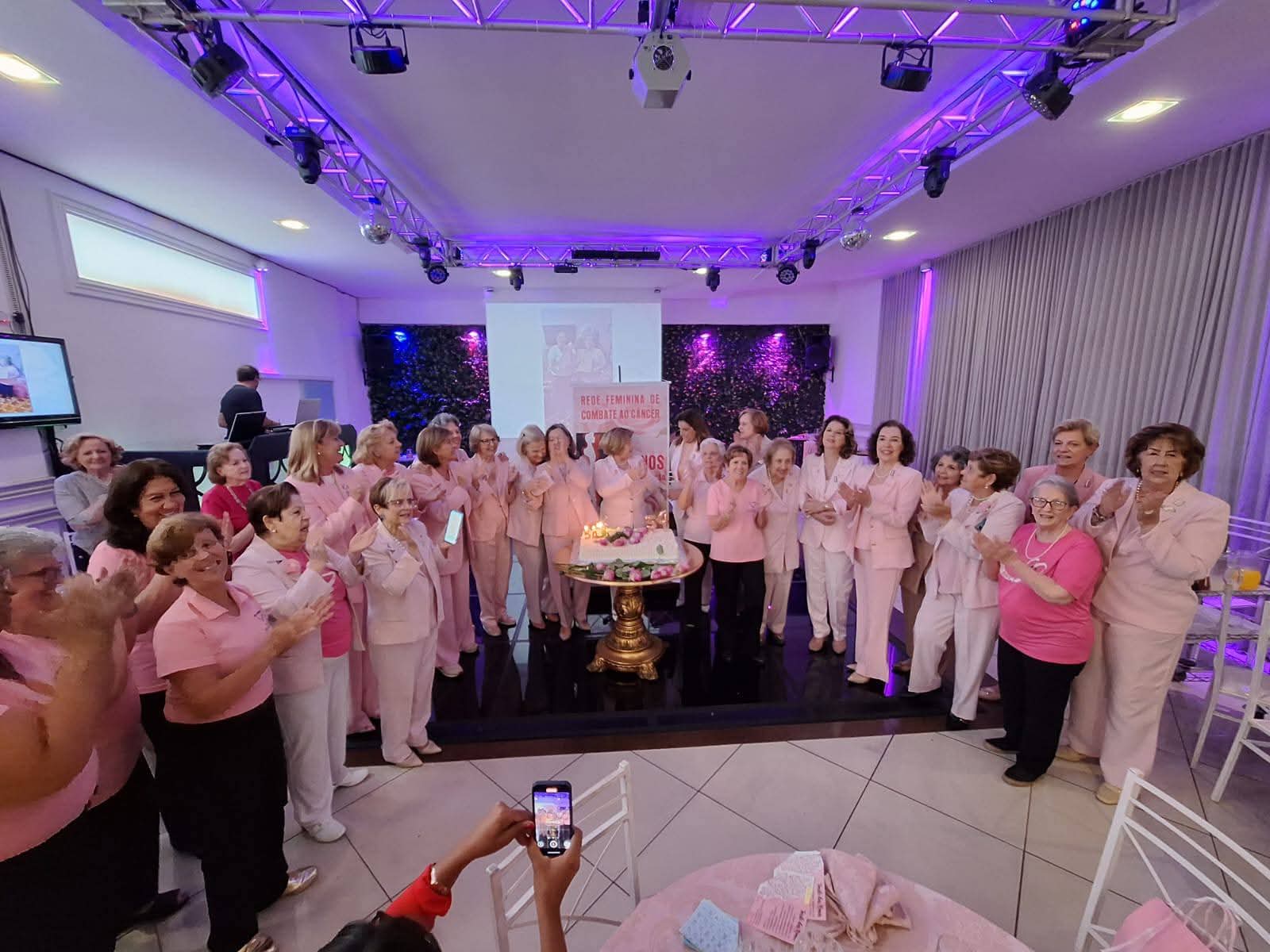 Equipe da Rede Feminina de Combate ao Câncer